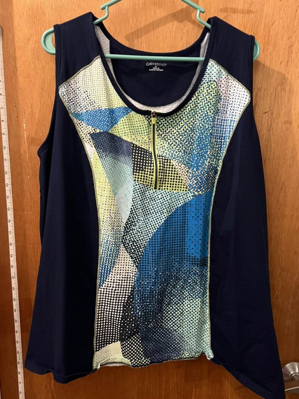 Size 2X(22/24W) - Catherine's - Black and Blue Workout Tank Top